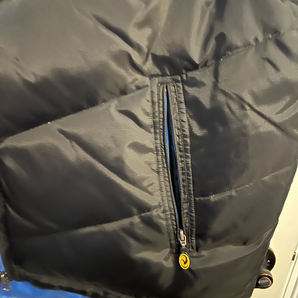 #3280. Roper Range Gear Insulated Reversible Black/Blue Vest. Men's Size XXL - Picture 2 of 16